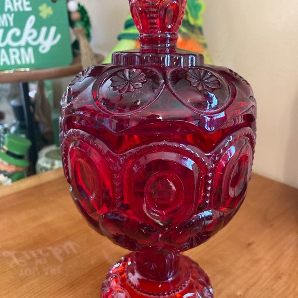 LE Smith Moon and Stars Ruby Red Pedestal Lidded Dish - Picture 2 of 10
